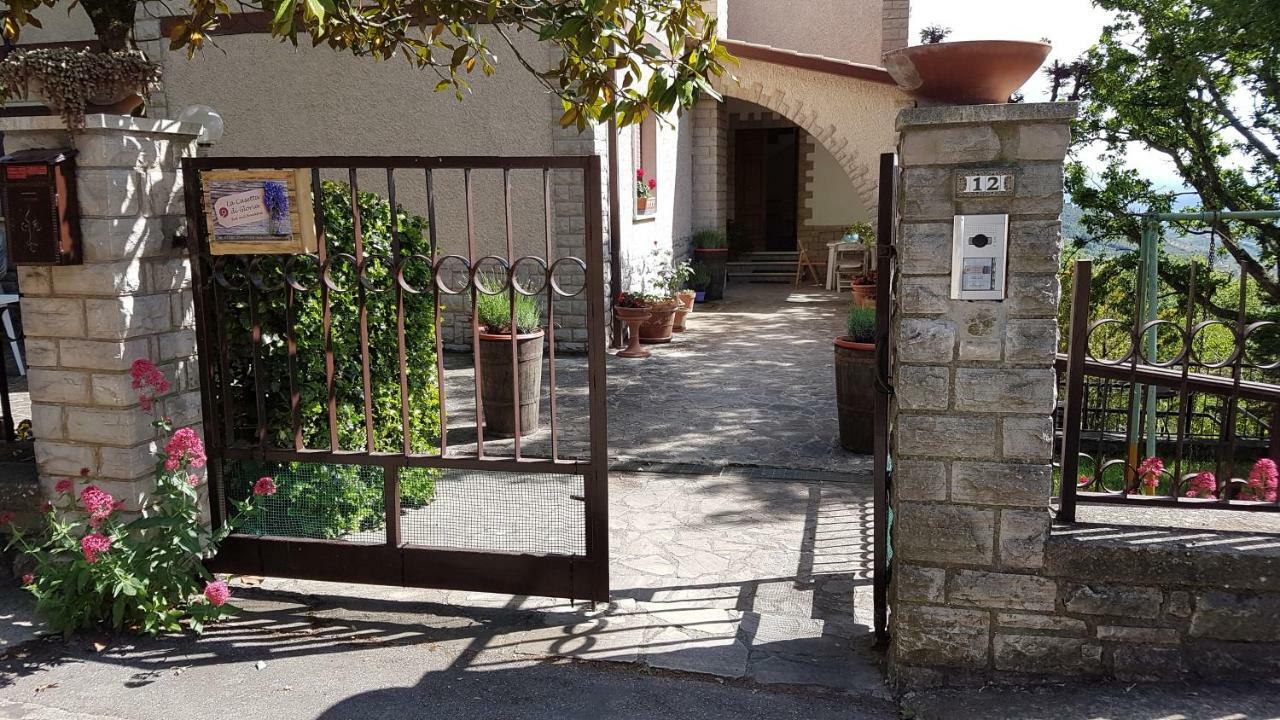 Le Casette Di Civitella La Casa Di Nonna Giulia Civitella Del Lago Exterior photo