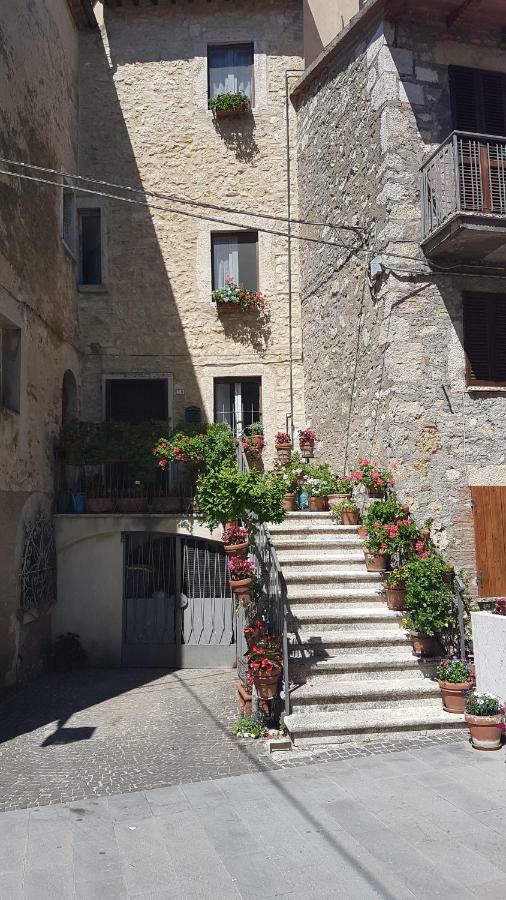 Le Casette Di Civitella La Casa Di Nonna Giulia Civitella Del Lago Exterior photo
