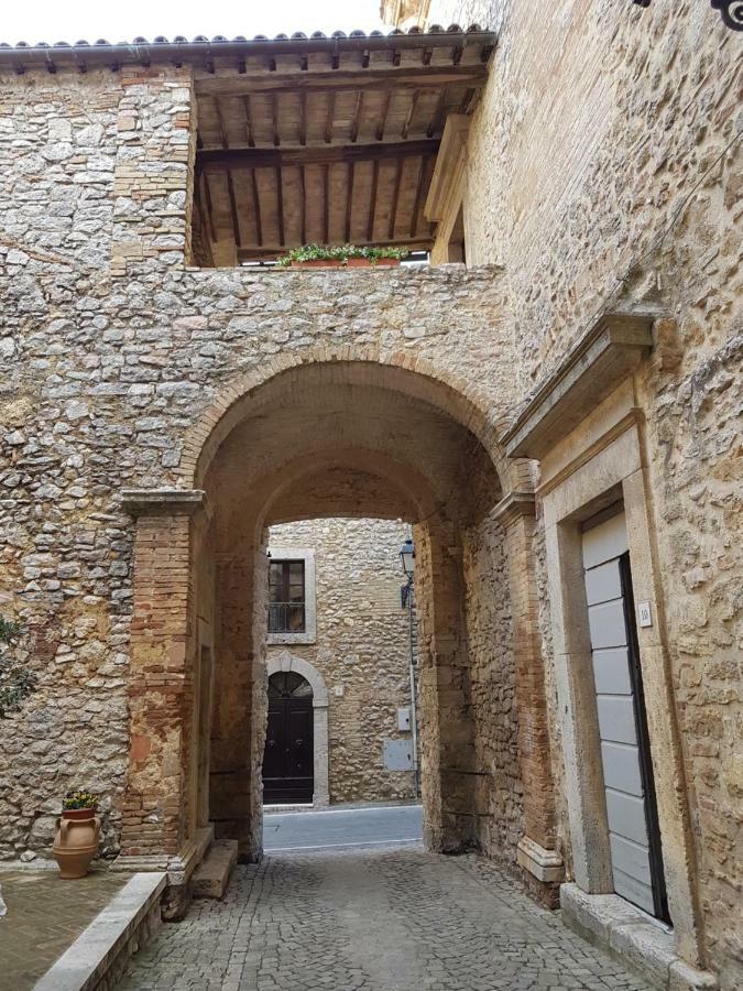 Le Casette Di Civitella La Casa Di Nonna Giulia Civitella Del Lago Exterior photo